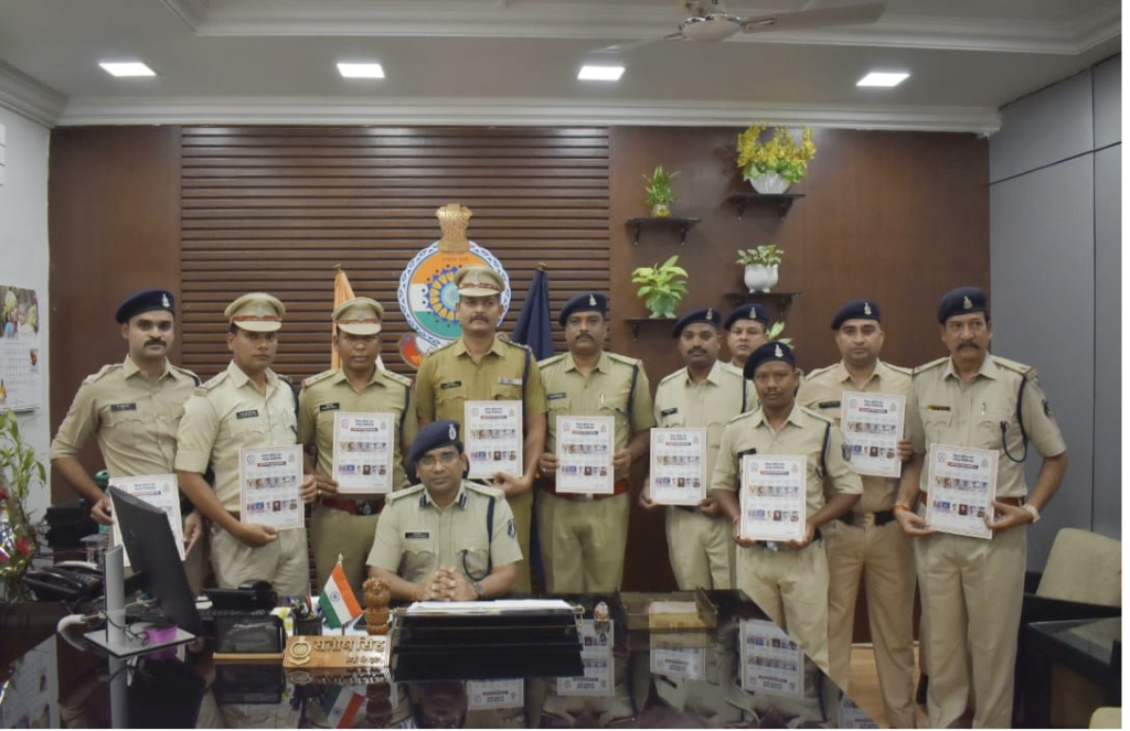 उत्कृष्ट कार्य करने पर 12 पुलिस अधिकारी बने कॉप ऑफ द मंथ